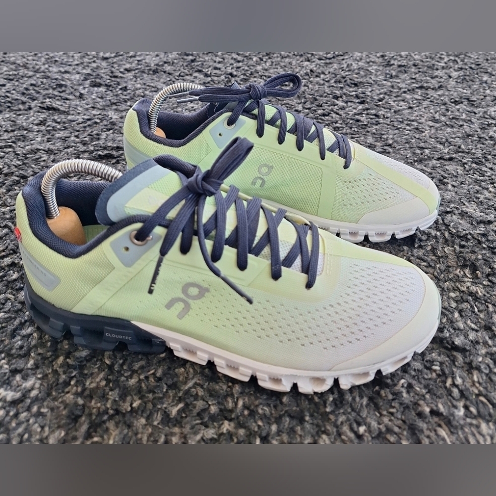 On Cloud Cloudflow 3 Running Shoes Woman Size 7 Meadow Green White**Pls Read** - Picture 3 of 16